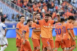 九游官网 -关于赛前德甲焦点战；山东泰山回应争议；态度坚定；赛程密集仍需轮换的信息